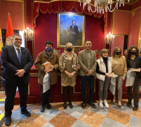 ©Ayto.Granada: 200 ALUMNOS DE SIETE CENTROS ESCOLARES PARTICIPAN EN EL XI CONCURSO ALBAICÍN TRES CULTURAS, QUE PREMIA A LOS JÓVENES POR SU CONOCIMIENTO DEL PATRIMONIO ©Ayto.Granada: 200 ALUMNOS DE SIETE CENTROS ESCOLARES PARTICIPAN EN EL XI CONCURSO ALBAICÍN TRES CULTURAS, QUE PREMIA A LOS JÓVENES POR SU CONOCIMIENTO DEL PATRIMONIO